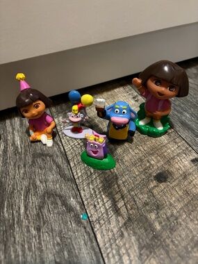 DORA THE EXPLORER Figures Toys cake toppers figurines